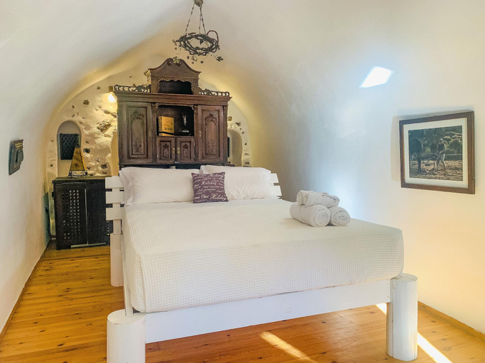 Bedroom 3, Ducato Wine Village, South Aegean