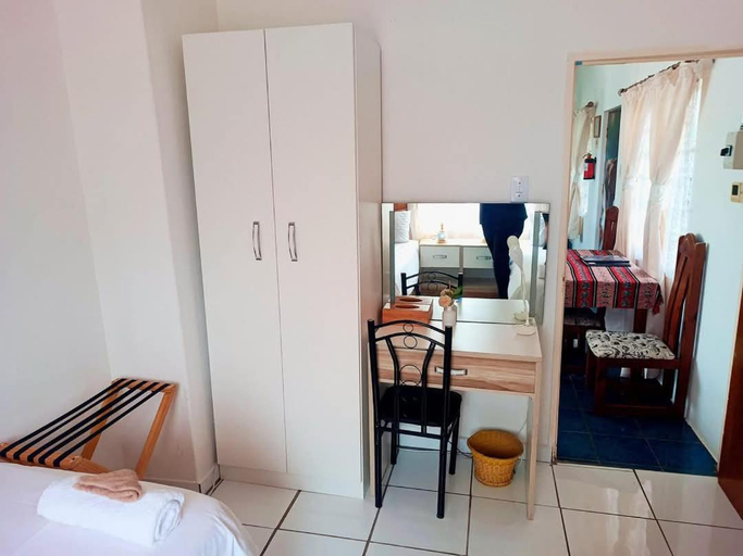 Bedroom 3, Queensburgh B&B or Self Catering, eThekwini