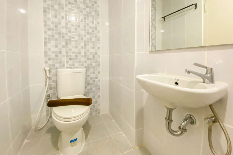 Bathroom 3, WellPrice Studio Tokyo Riverside PIK 2 By Travelio, Tangerang