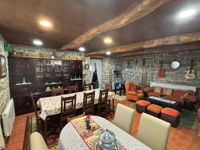 Food & Drinks 5, Albergue Rectoral de Romean, Lugo
