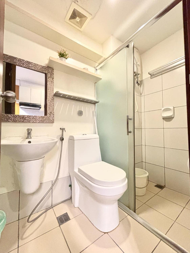 Bathroom 3, Classy Gabi's Crib - Horizon 101, Cebu City