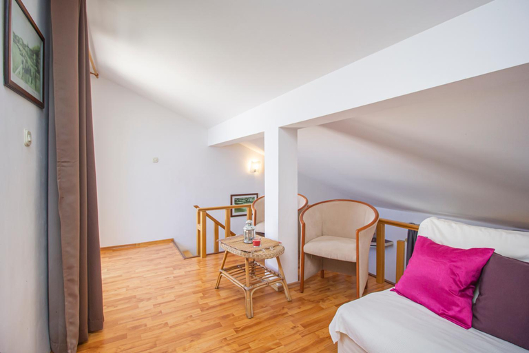 Bedroom 2, Apartments Ella, Makarska