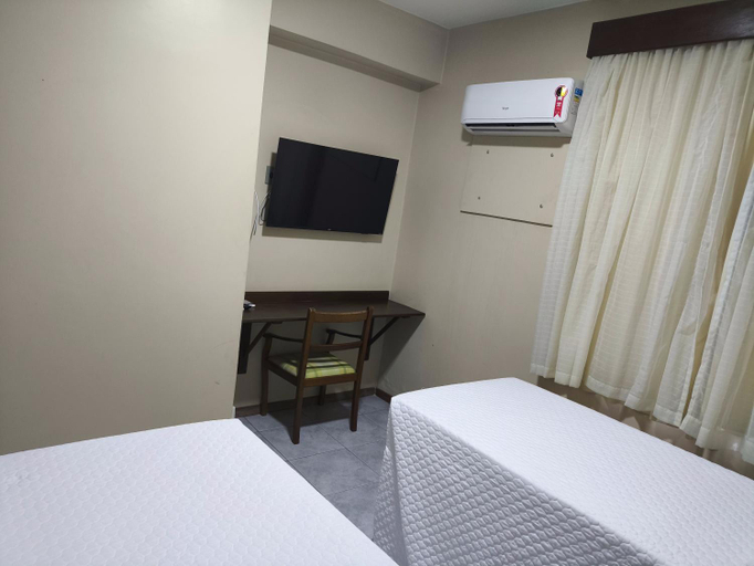 Bedroom 2, Hotel Transcontinental, Ji-Paraná