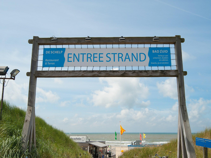 Others 3, Holiday Home in Egmond by the Beach, Bergen