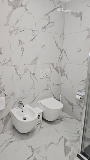 Shower 5, Casa Riviera del Brenta, Venezia
