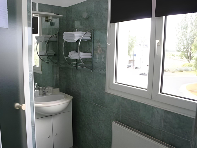 Bathroom 4, Sohotel, Maine-et-Loire