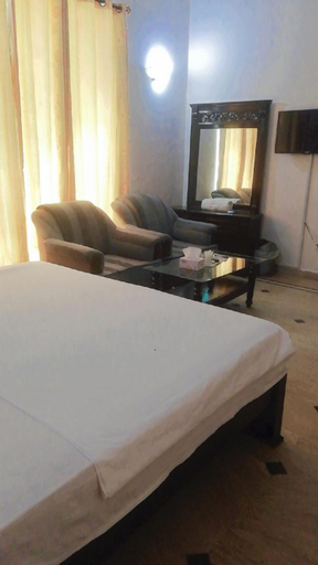 Others 5, Overseas Guest House, Islamabad