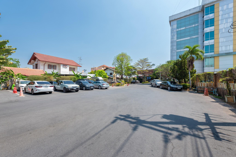 Parking lot 4, SHIN Hotel V-ONE Korat, Muang Nakhon Ratchasima