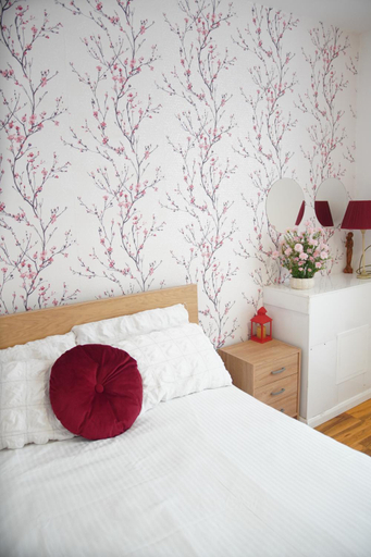 Bedroom 3, House Near Cardiff City Centre, Cardiff
