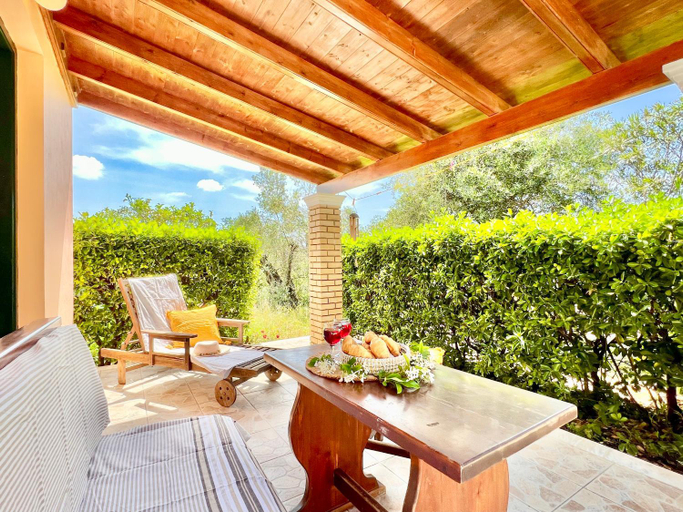 Others 2, Renas Studio near Roda by DadoVillas, Ionian Islands