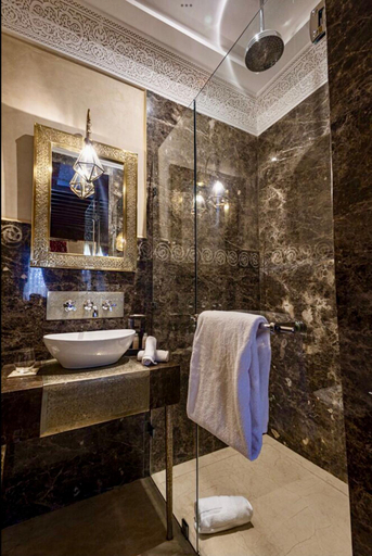 Bathroom 2, Maria Towers Palais 5* d'hotes a Marrakech, Marrakech