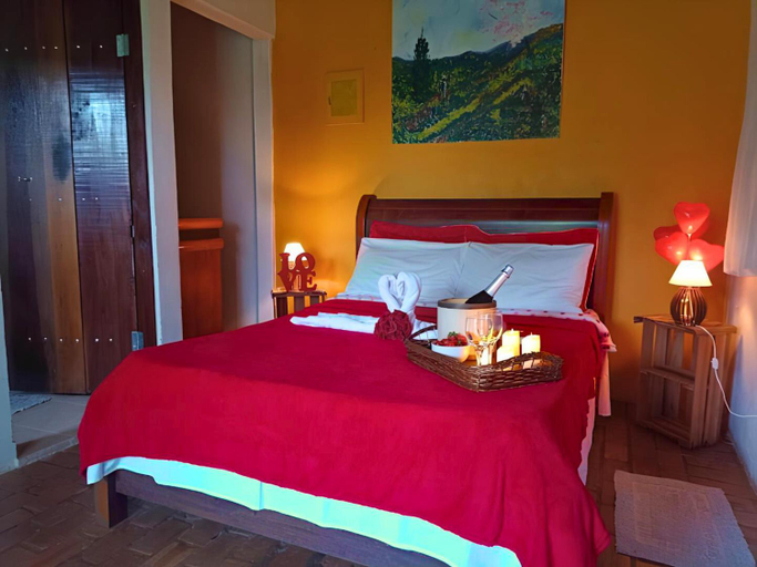 Bedroom, Recanto Cheio de Cheiro, Guaratinguetá