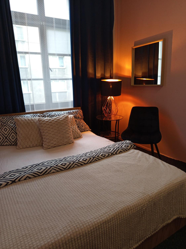 Others 3, Rooms Center - dworzec PKP, rynek Wroclaw, Środa Śląska