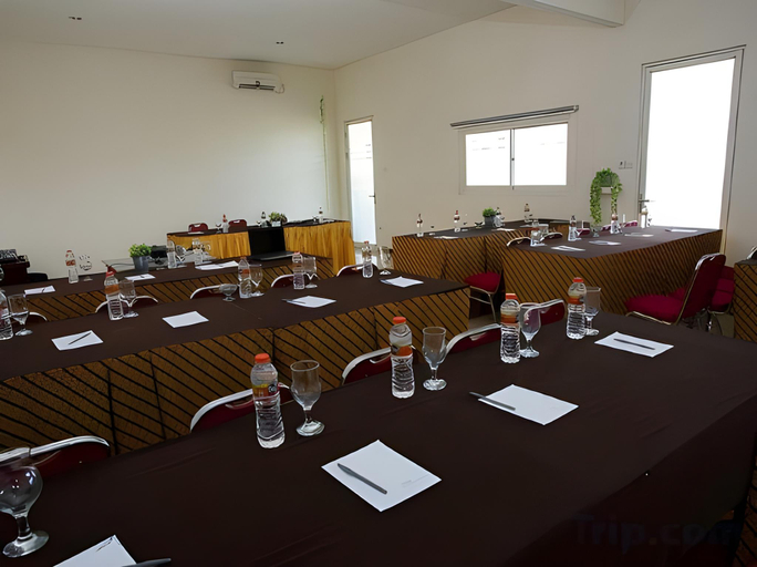 Business Facilities 4, PAITON COTTAGE, Probolinggo