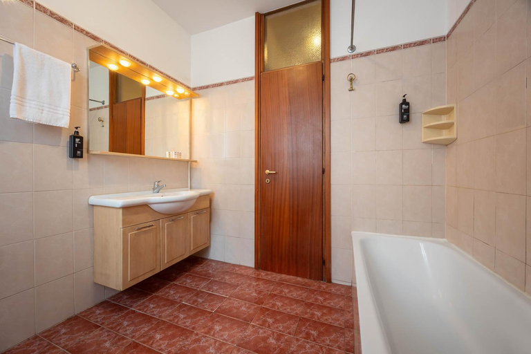 Bathroom 4, iH Argonne Park Residence Milan, Milano