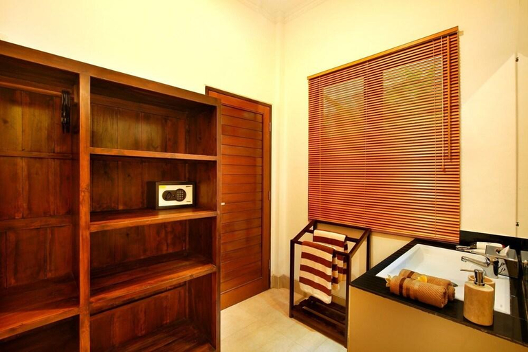 Bedroom 3, De Liza Villa Seminyak Beachside, Badung