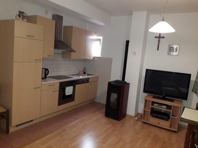 Others 5, Apartments Knezevic, Makarska