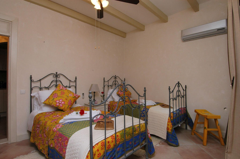 Bedroom 2, Gullu Mansions, Selçuk