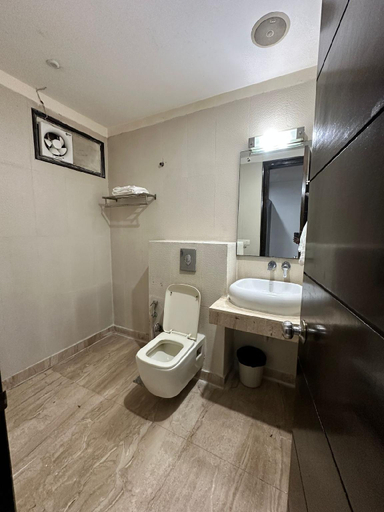Bathroom 4, VR RESIDENCY, Gurgaon