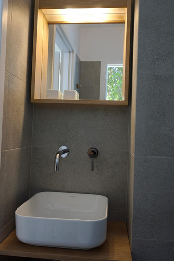 Bathroom 2, Glaros Studios, South Aegean