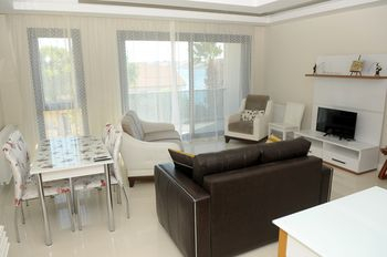Others 5, Saatli Apart Otel, Çeşme