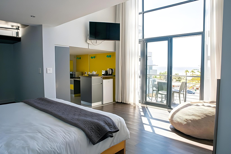 Bedroom 2, Mojo Hotel Sea Point, City of Cape Town