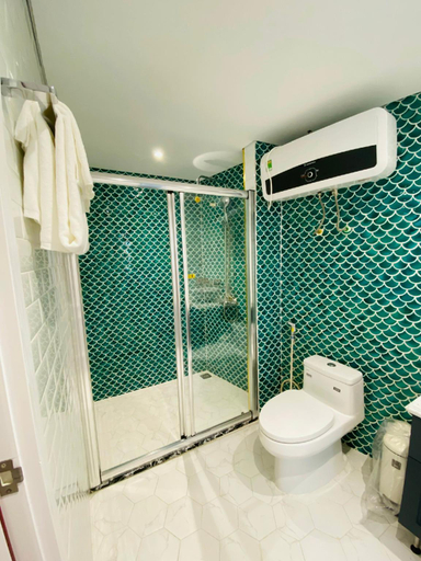 Bathroom 3, BBkiss Apartment & Coffee, Da Nang