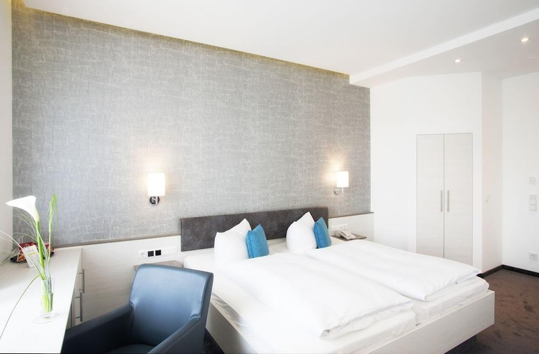 Others 2, Hotel Café Ebner, Lindau (Bodensee)
