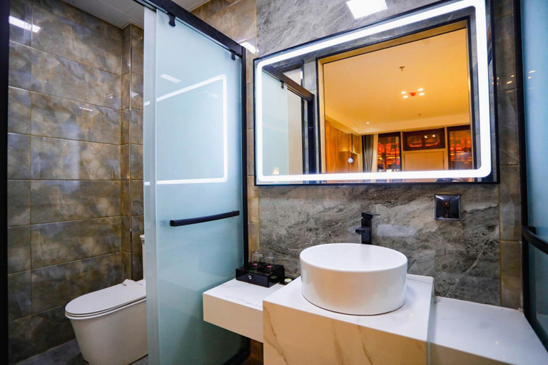Bathroom 3, Green Tree Inn Jinzhong North Gate of Pingyao Ancient Cty, Jinzhong