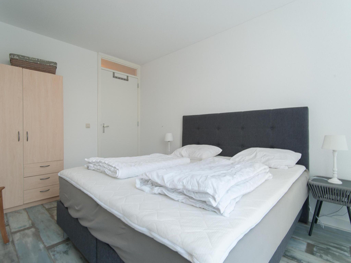 Bedroom 3, Strandleven 106 apartment in Groote Keeten, Zijpe
