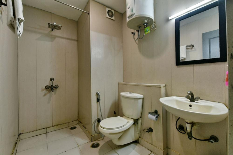 Bathroom 3, Hotel Admire Inn Sector-51 by ASPL, Gautam Buddha Nagar