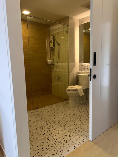 Bathroom 3, V32 Hotel, Chatuchak
