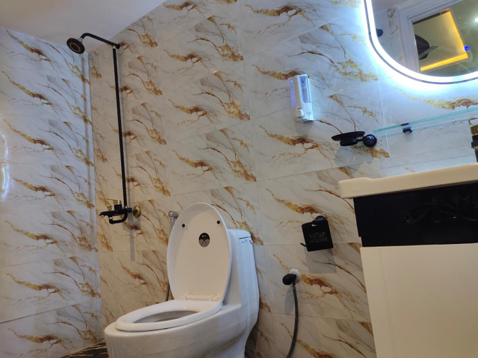 Bathroom 5, Motorway B&B, Islamabad