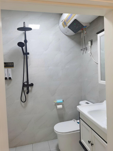 Bathroom 5, 7 Days Inn Harbin West Railway Station, Harbin