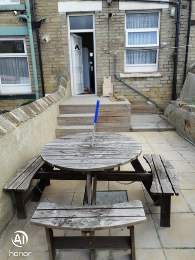 Others 4, Room-charming Bradford Room to Rent With, Bradford