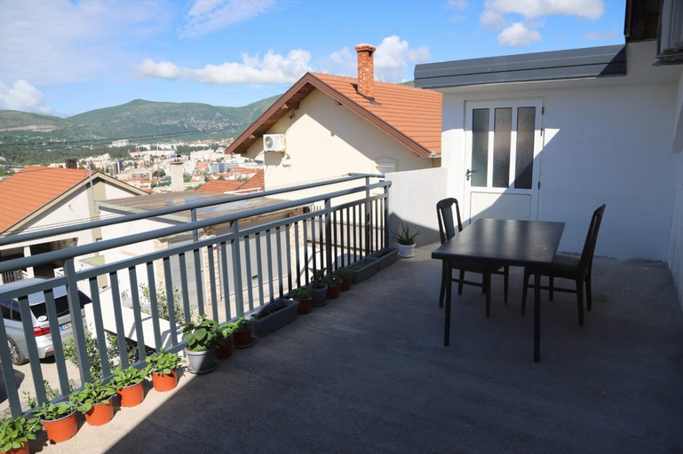 Others 4, Apartman Hadze, Herzegovina-Neretva