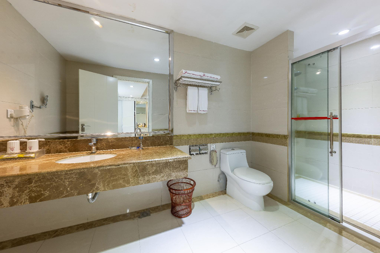 Bathroom 4, Jinhuayue International Hotel, Huizhou