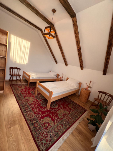 Bedroom 3, Famives vendeghaz, Siculeni