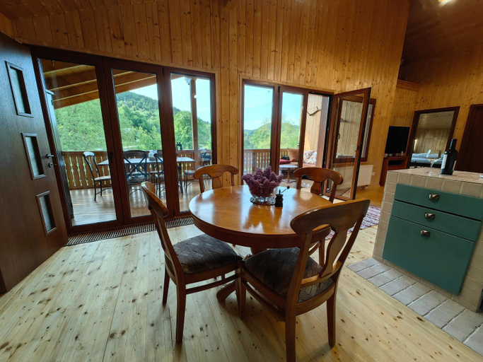 Others 4, Raw Nature Cabin, Tarlungeni