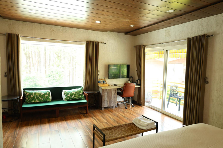 Bedroom, Nanau Luxury Resort and Spa, Nainital