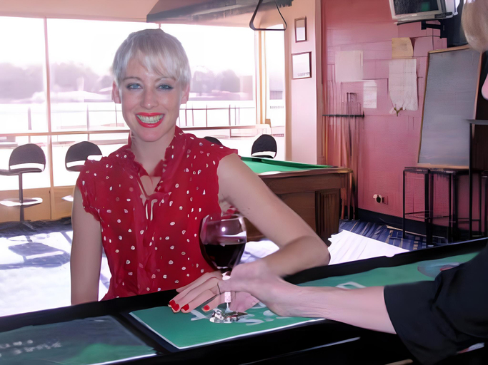 Food & Drinks 4, Regatta Point Tavern, West Coast