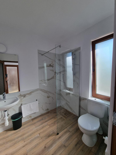 Bathroom 2, EfoRooms - Apartamente si Camere moderne, Agigea