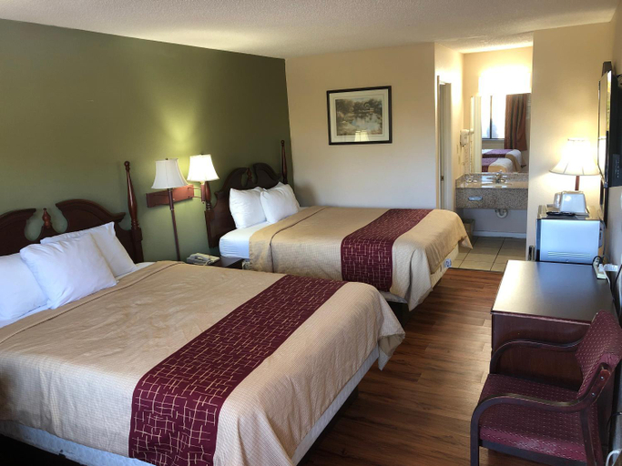 Bedroom 2, MOTOR INNS OF AMERICA, Monroe