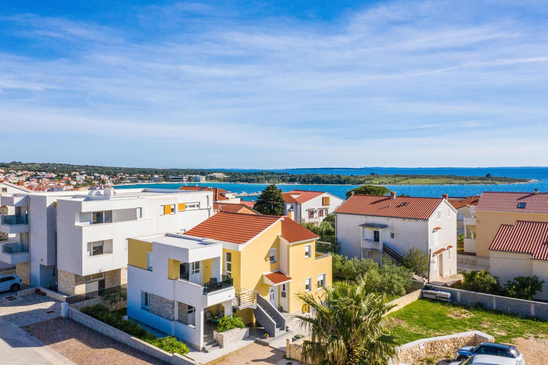 Others 5, Apartments Yellow, Novalja