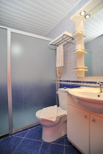 Bathroom 4, Hotel Royal Hill, Antalya