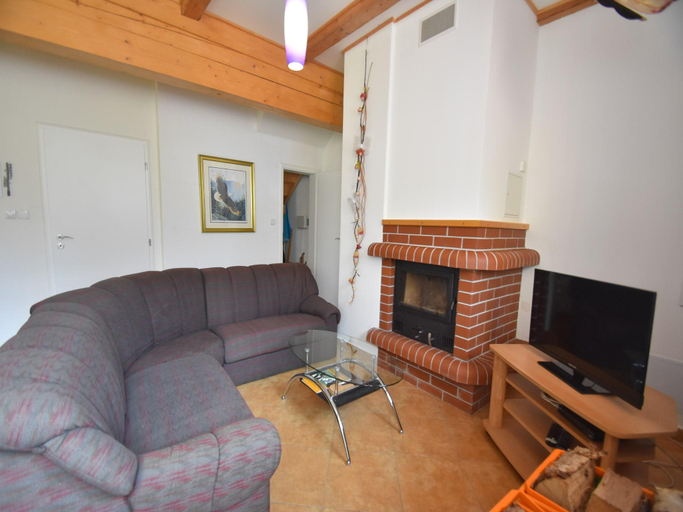 Others 3, Spacious Mountain Retreat, Trutnov