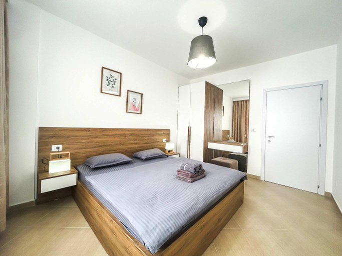 Bedroom 3, Genius 825, Kavajës