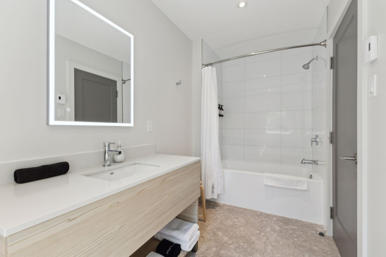 Bathroom 3, Suites du Lac Moore by Manitonga, Les Laurentides