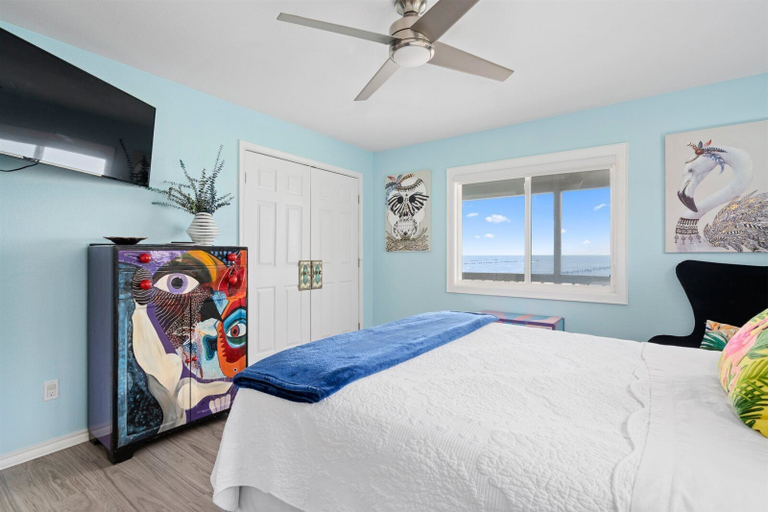 Bedroom 3, Moon Mirror Bay by Miss Kitty’s, Aransas