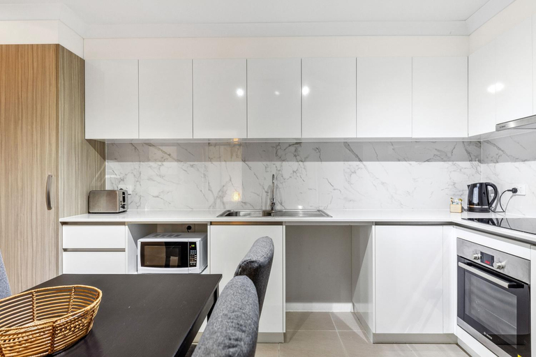 Others 5, Yaran Suites, Rockingham